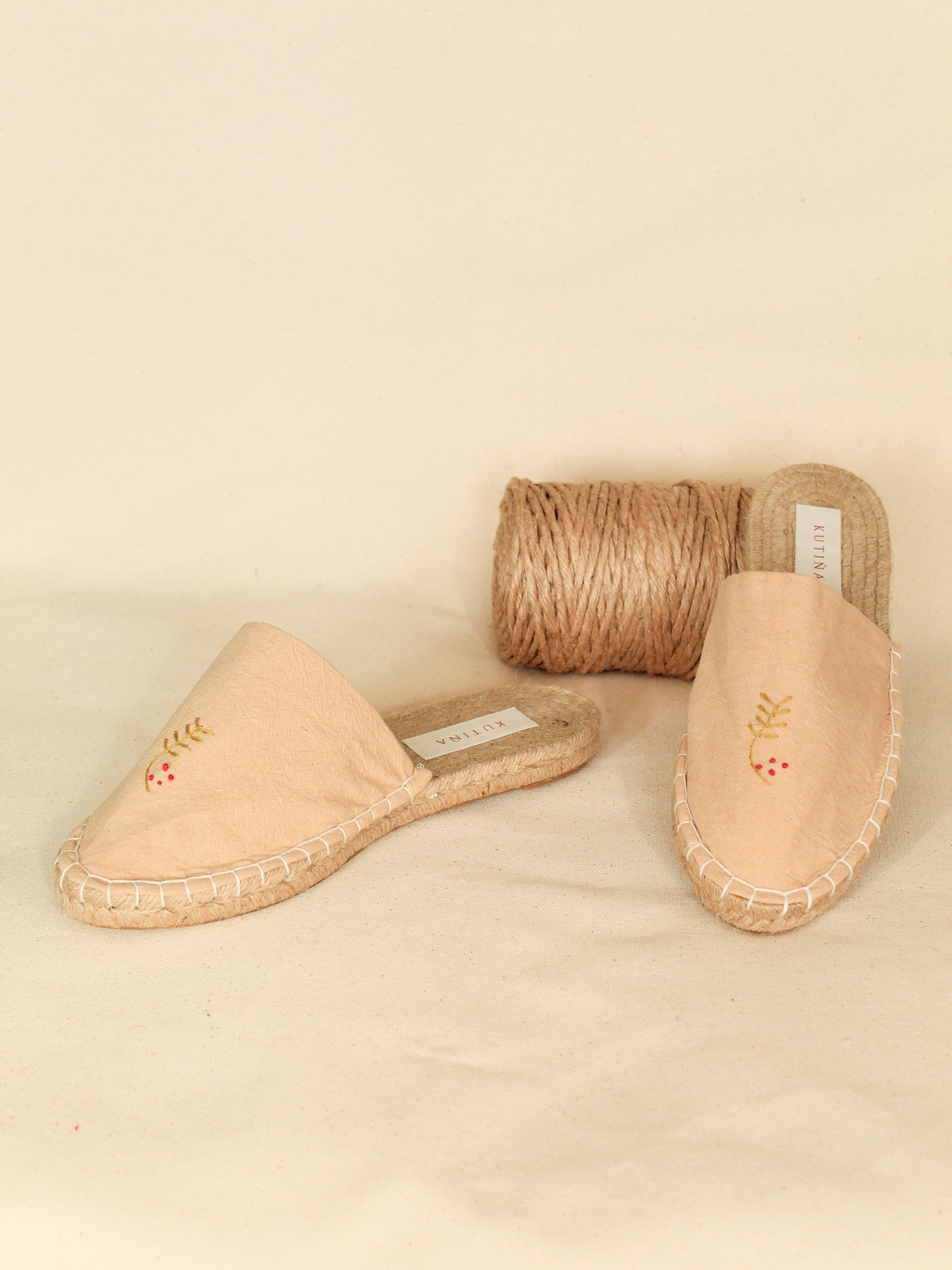 Alpargata "Tamarugo y pimientas"