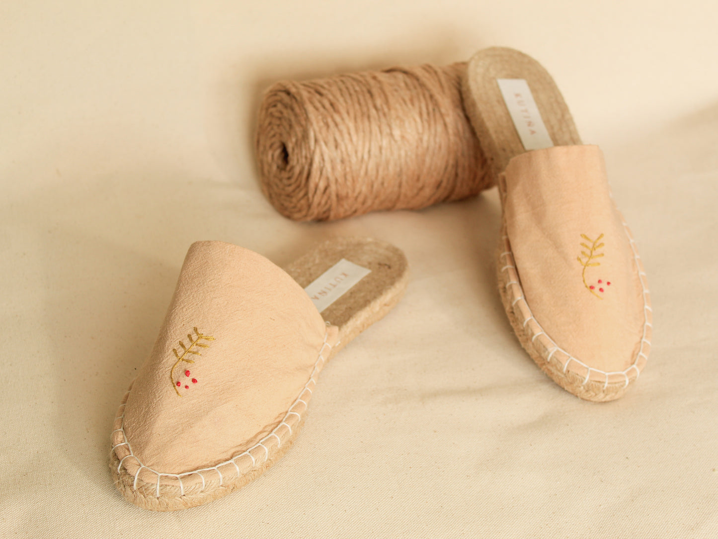 Alpargata "Tamarugo y pimientas"